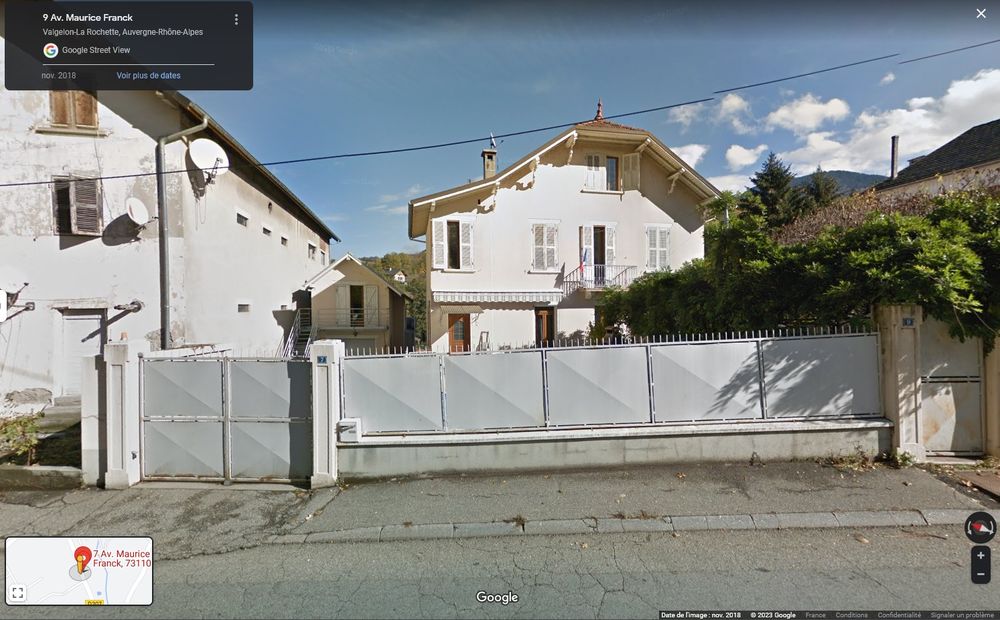 Location Appartement T4 triplex 120 m2, terrasse+piscine priv�es, jardin partag� La rochette