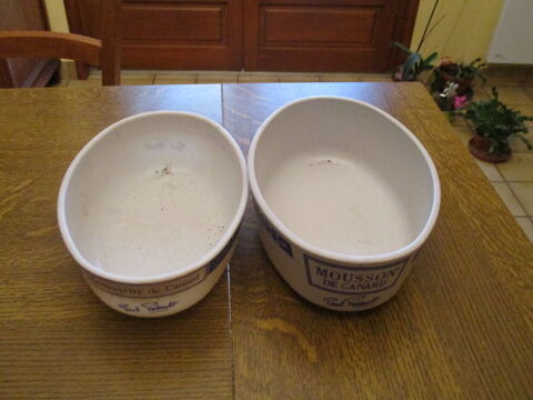 Deux anciennes terrines en plastique vintage 0 Mérignies (59)