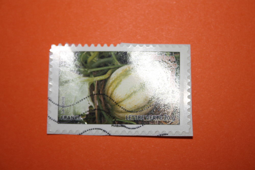 Timbre lettre verte motif melon 