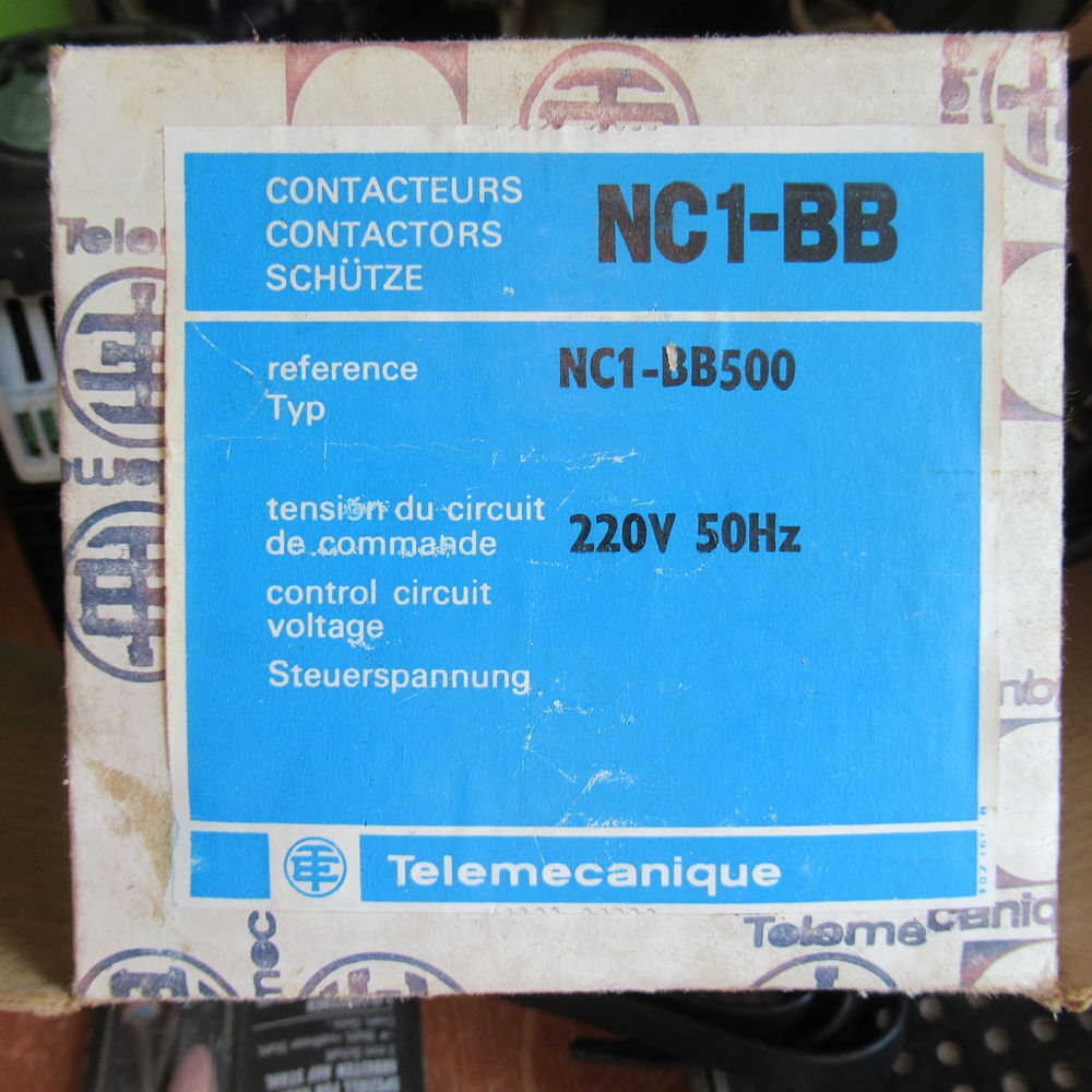 Contacteurs tripolaires T&eacute;l&eacute;m&eacute;canique Bricolage