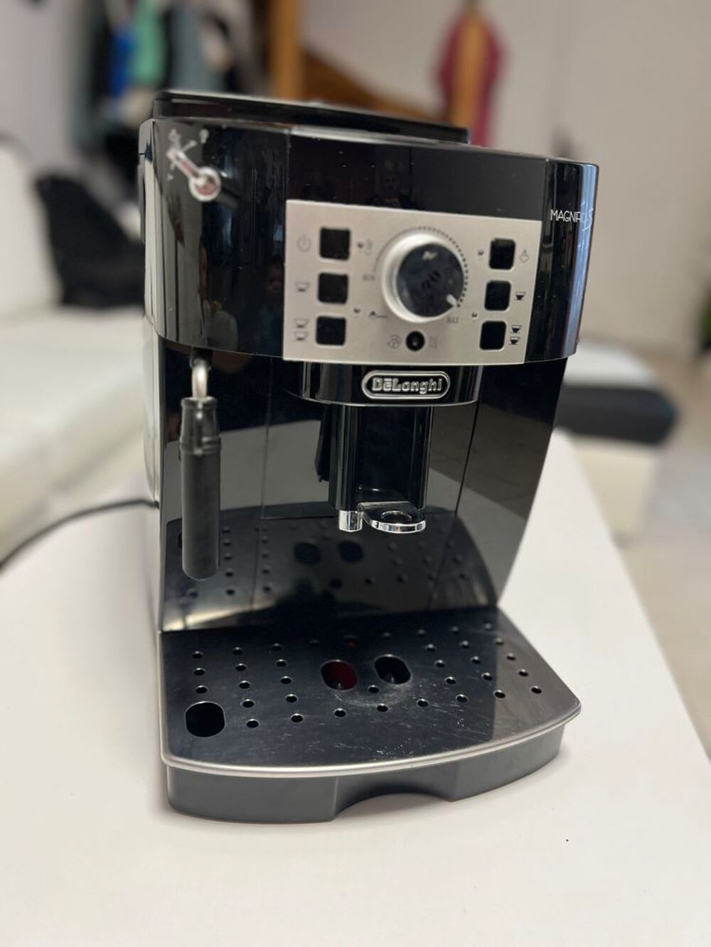 Appareil DeLonghi MagnificaS Electromnager