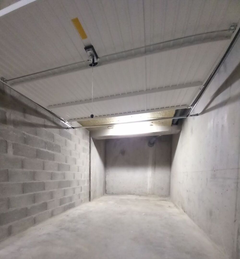 Vente Parking/Garage GARAGE SECURISE 14M² AVEC PRISE + ECLAIRAGE - RUMILLY Rumilly