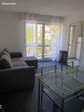  Appartement à louer 1 pièce 30 m²