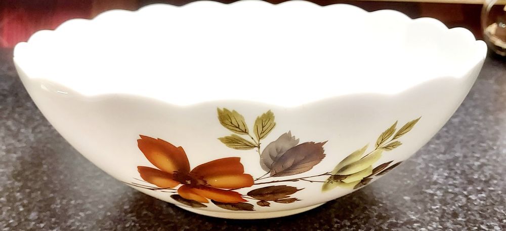 Beau saladier en verre tremp&eacute; blanc motif feuilles Cuisine