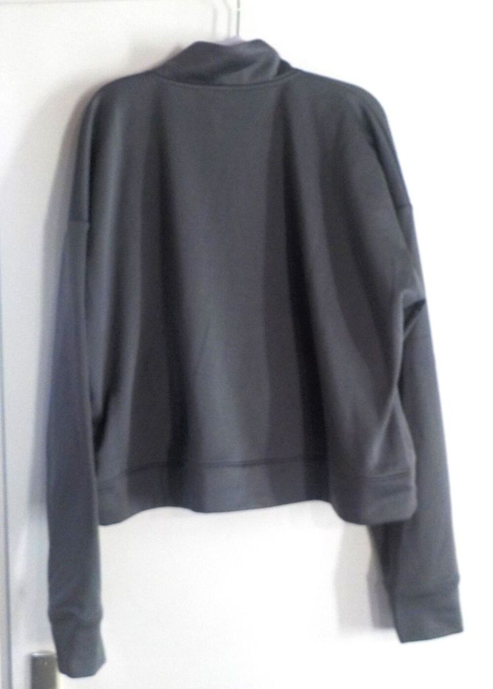 SWEAT GRIS ANTHRACITE UNDER ARMOUR TAILLE XL Vêtements