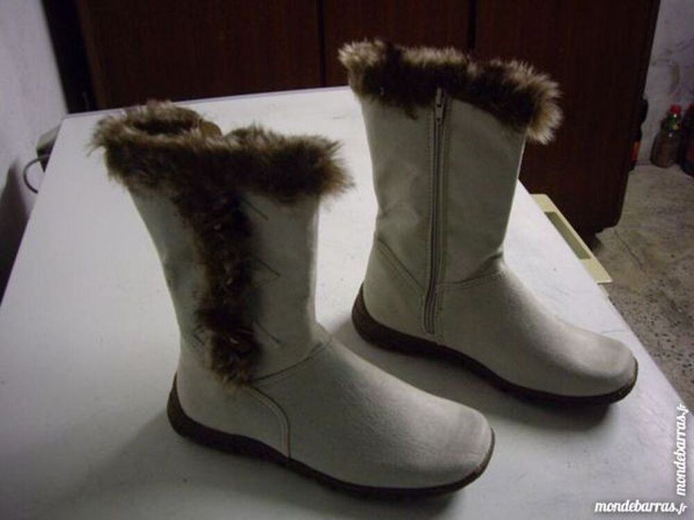 Bottes fourr&eacute;es Beige pt 38 neuves Chaussures