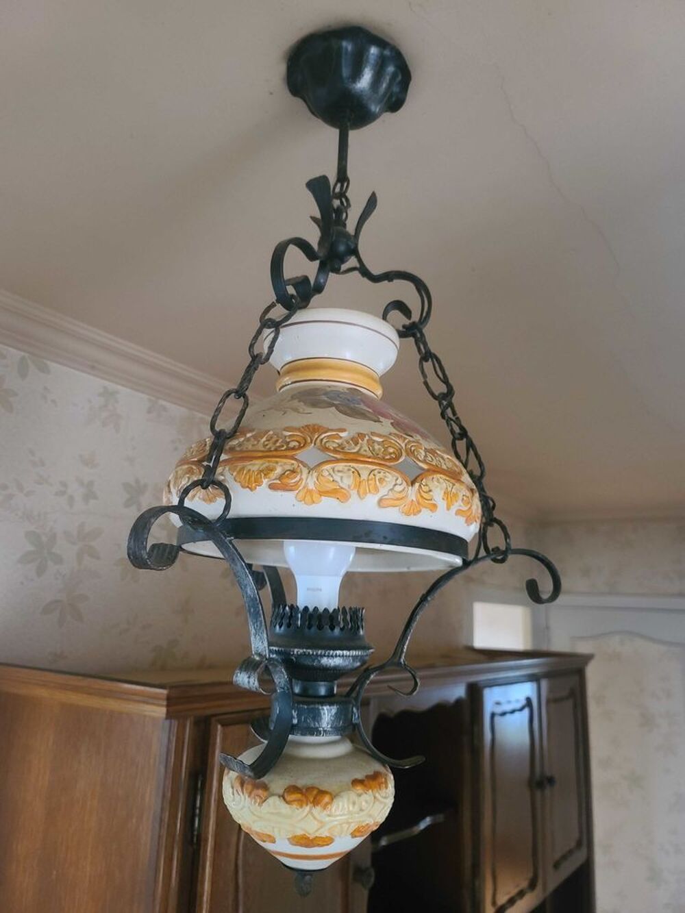 Ancien lustre en c&eacute;ramique Décoration