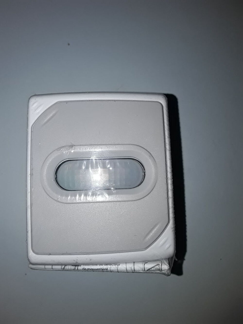 INTERRUPTEUR DETECTEUR MOUVEMENT ETANCHE NANO Bricolage