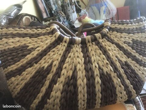 Panier en paille 25 Ivry-sur-Seine (94)