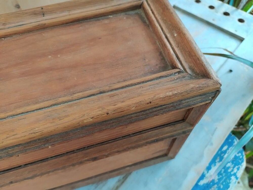 Boite Coffre en Bois Pitchpin Art Populaire Montagne XIX&egrave;me 