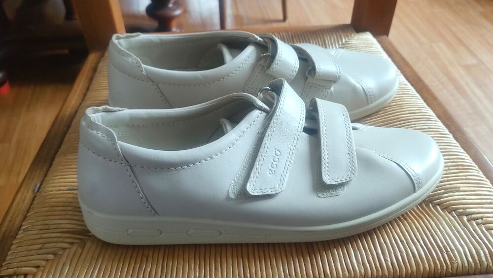 Baskets blanches marque ECCO Chaussures