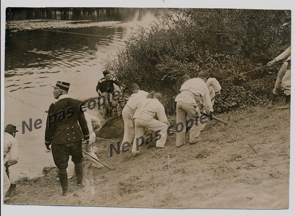 Photographies Militaires 27&egrave;me Dragons La Seine Poissy 