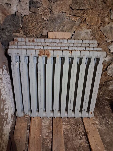 Radiateurs fonte tout équipés 430 Bouc-Bel-Air (13)
