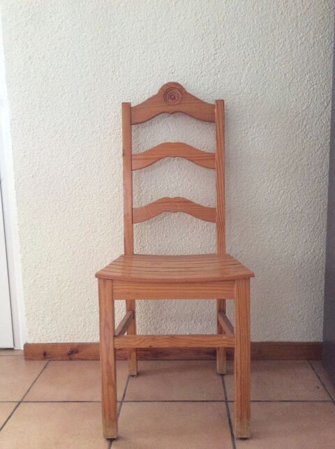 chaises 25 Le Barcars (66)