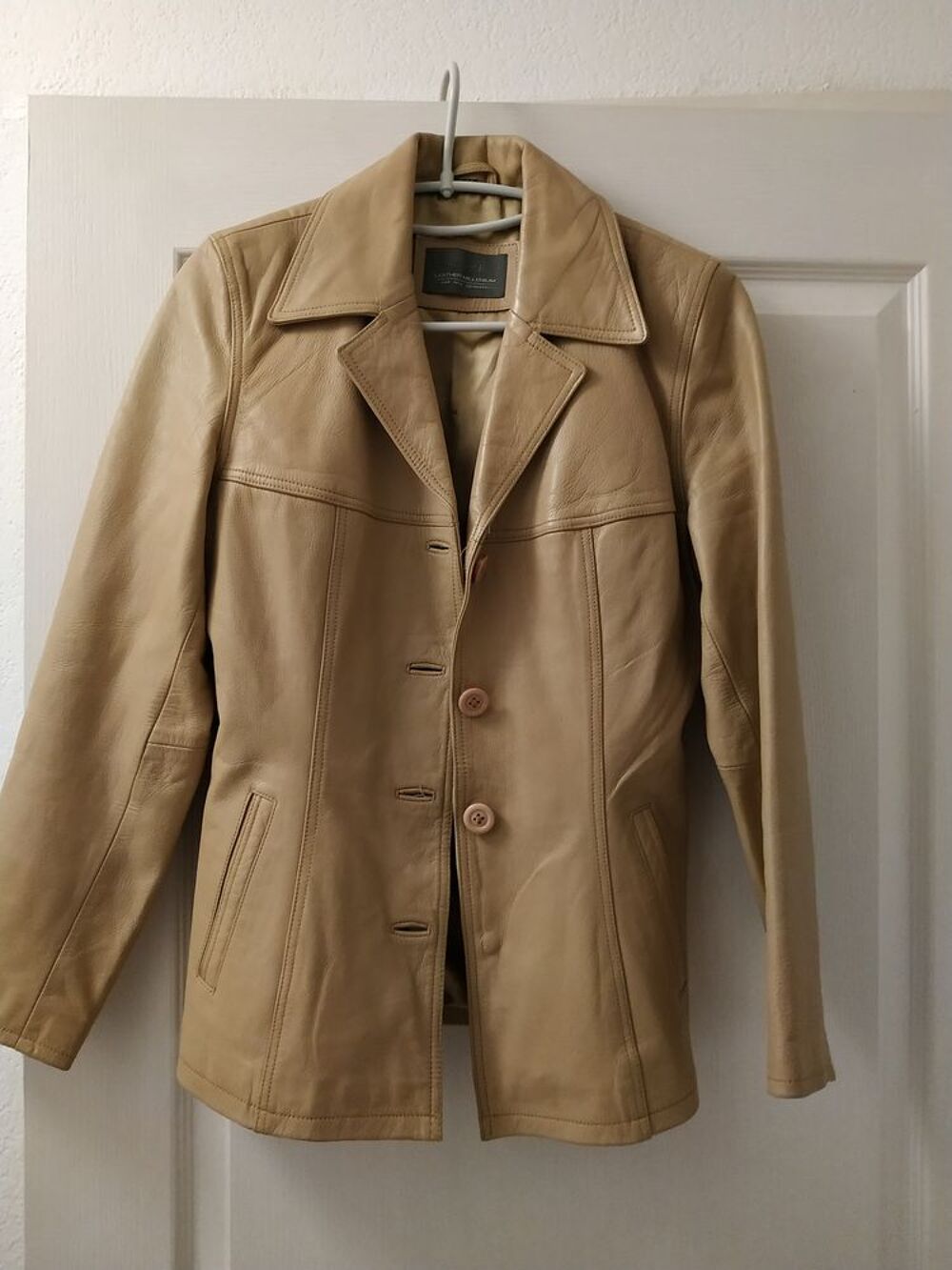 Veste en cuire ch&egrave;vre beige Vêtements