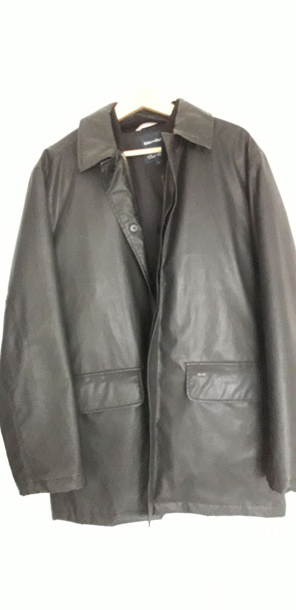 Veste 3/4 d&eacute;perlante, doubl&eacute;e. Marque S. Blanco. Vêtements