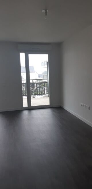  Appartement à louer 3 pièces 65 m²