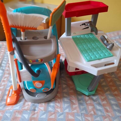 Lots jouets  enfants 0 Bernex (74)