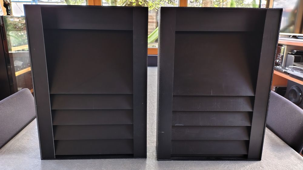 2 pr&eacute;sentoirs de documents neufs 6 cases format A4 Meubles