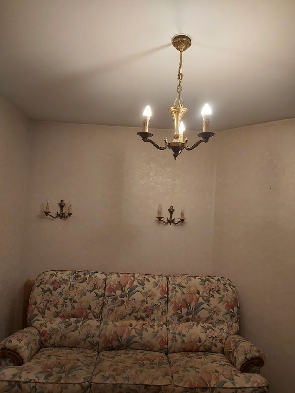 OBJETS / BIBELOTS / VAISSELLES / LAMPES etc pour MAISON Dcoration