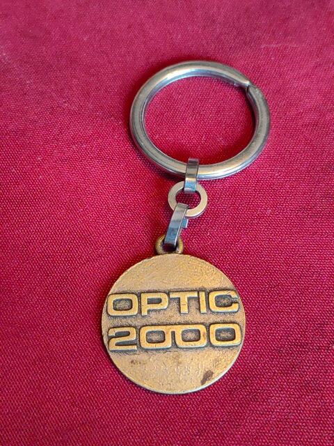 Porte-clefs optic 2000 3 Avermes (03)