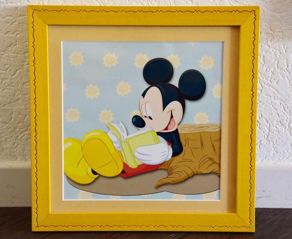 Tableau cadre bois et verre avec Mickey Disney. 34.6 cm Décoration