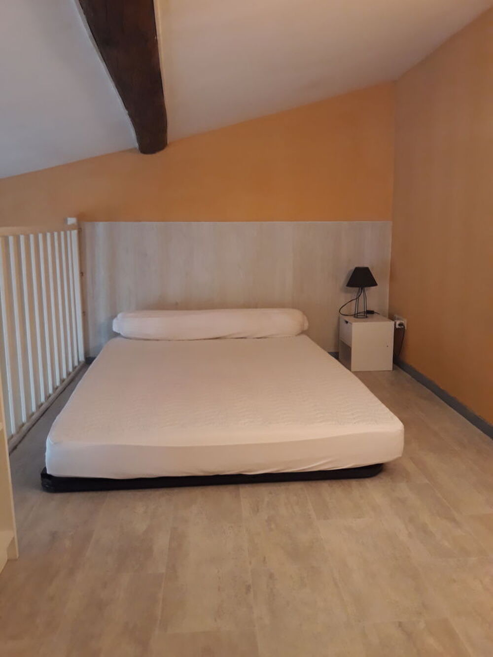 Location Appartement Grand studio meublé quartier Vauban-Coupole Nîmes