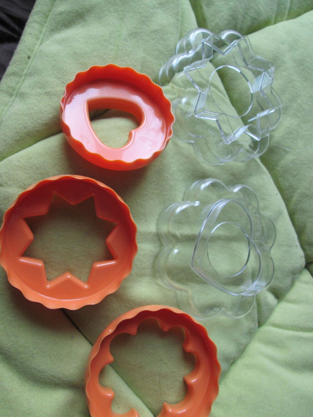 D&eacute;coupoirs transparent et orange Tupperware Cuisine