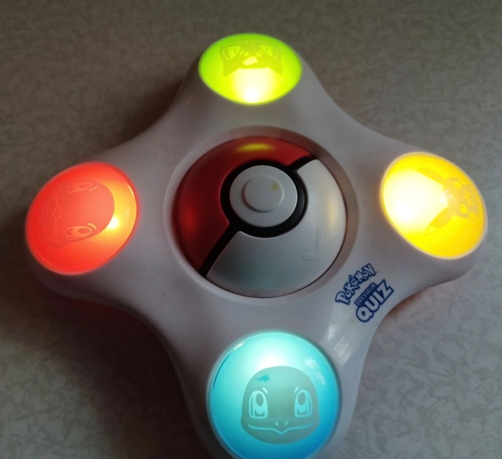 Jeu quizz dresseur pok&eacute;mon Jeux / jouets