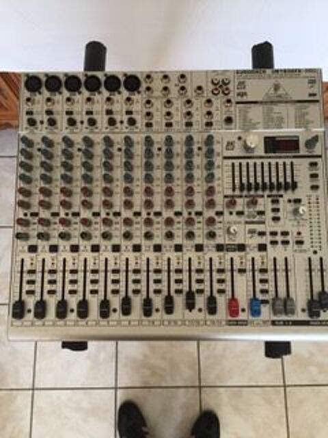 Console Behringer 120 Donges (44)