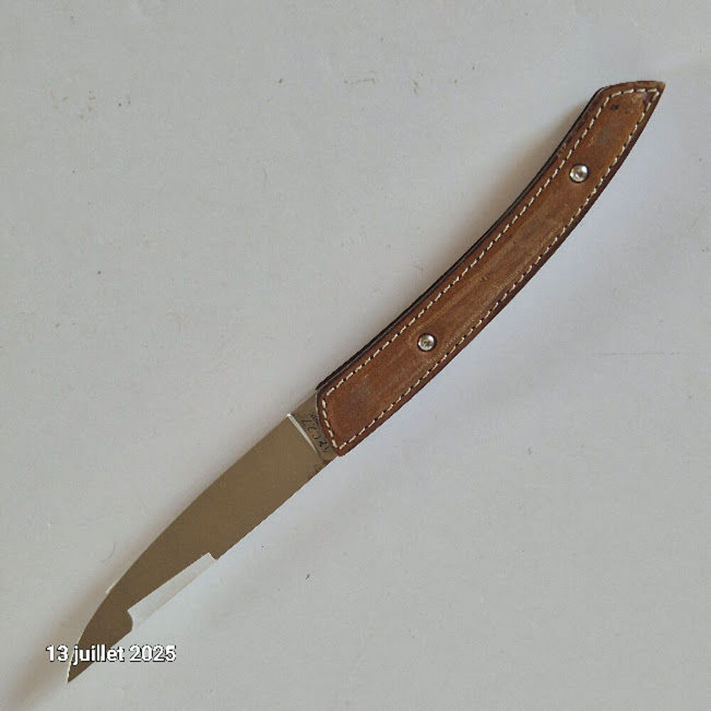 Couteau Le Thiers Robert David , manche en cuir cousu , M&eacute;c Sports