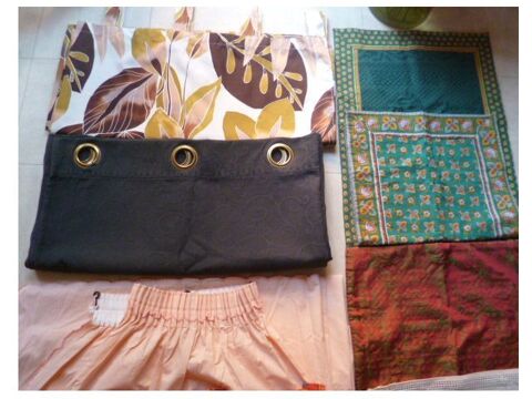 RIDEAUX -  DOUBLES RIDEAUX - NAPPES - CHEMINS DE TABLE  etc 2 Martigues (13)