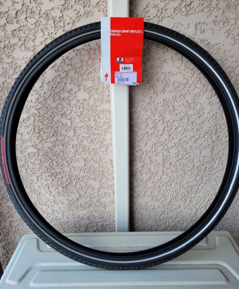 PNEU V&eacute;lo Sp&eacute;sialized
V�los