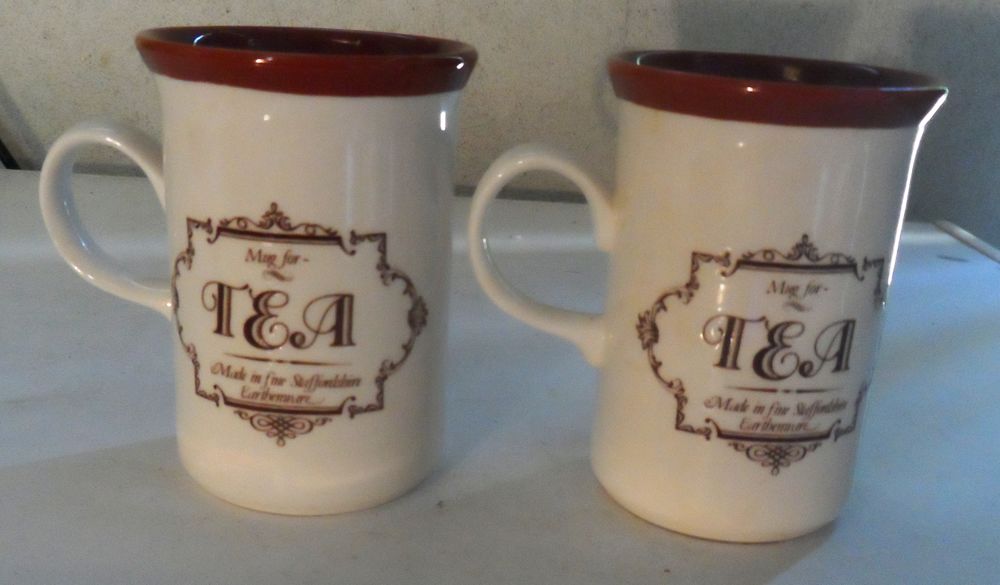 2 tasses &agrave; th&eacute; en fa&iuml;ence de la manufacture Churchill neuves Cuisine