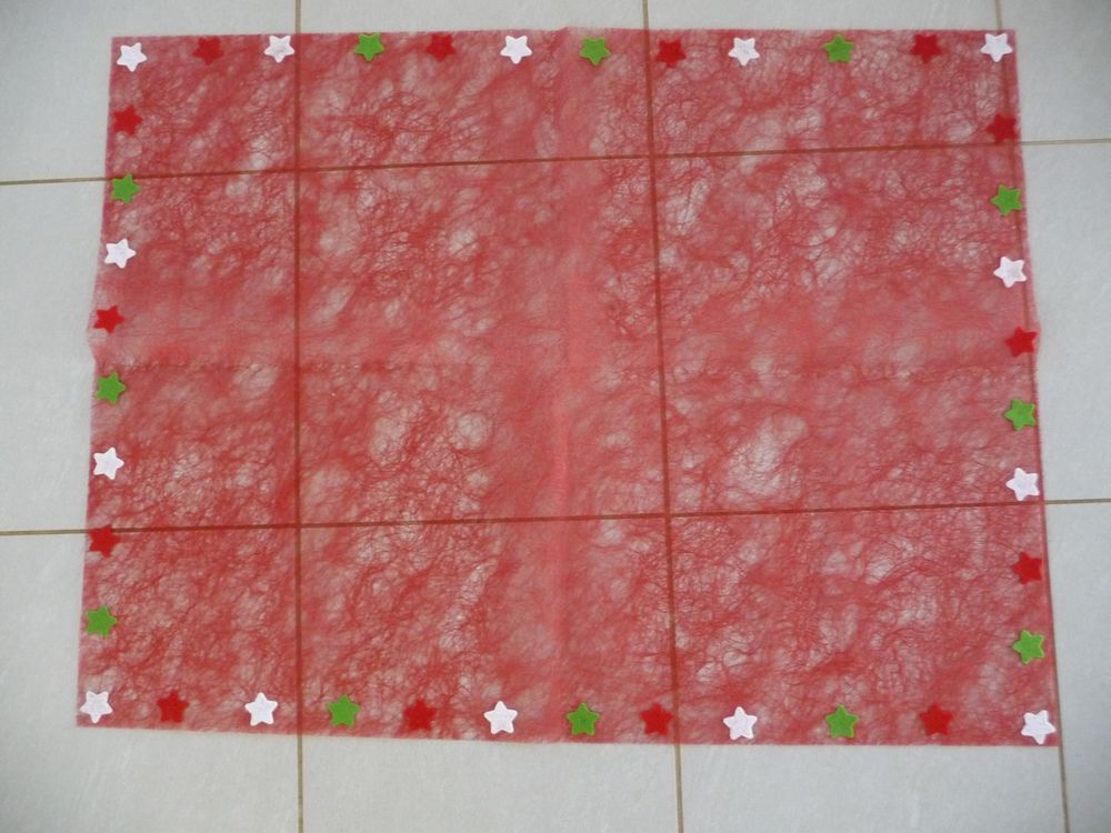 Tissu voile rouge bordure &eacute;toiles - NEUF Décoration