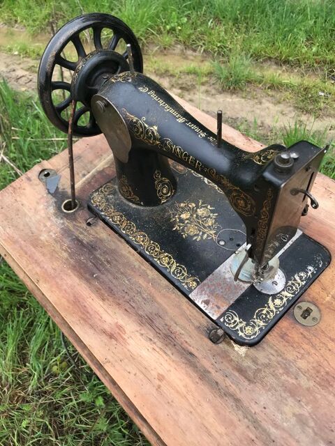 Machine � coudre 50 Castries (34)