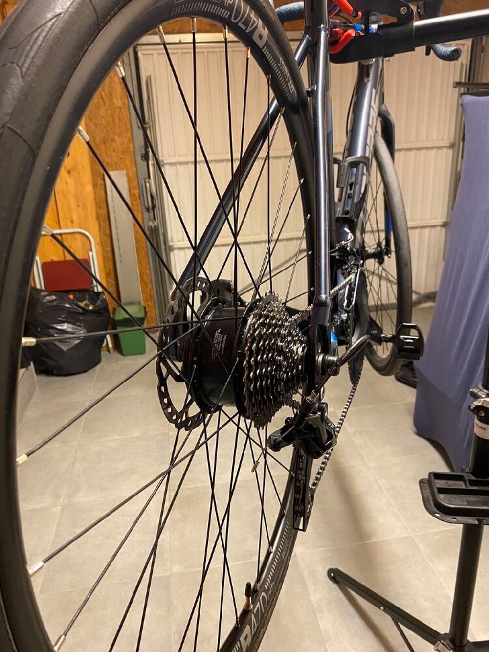 Velo route VAE Lapierre e sensium 500 NEUF de juillet 2025 Vélos