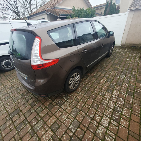 Renault grand scenic iii Grand Scénic dCi 110 Energy FAP e