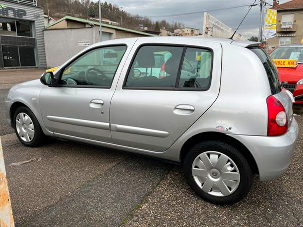 Clio II Clio 1.2 16v 75 eco2 Campus.Com 2011 occasion 42700 Firminy
