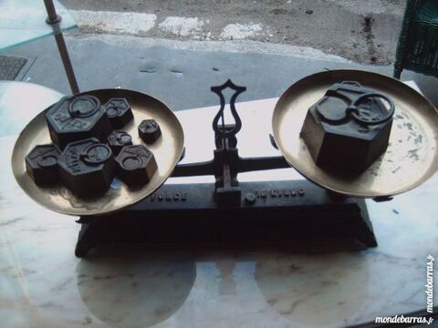 balance marque roberval + poids 50 Saran (45)