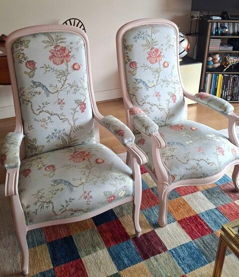 une paire de fauteuils Voltaire Levallois-Perret (92)