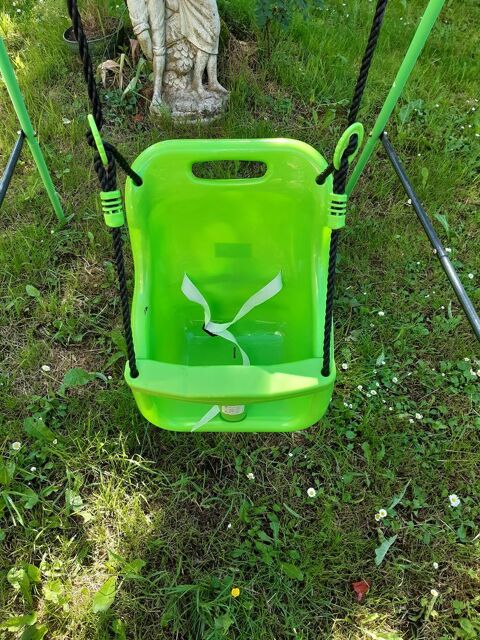 Balançoire Portique Enfants -) 15 kg. 40 Le Vernois (39)