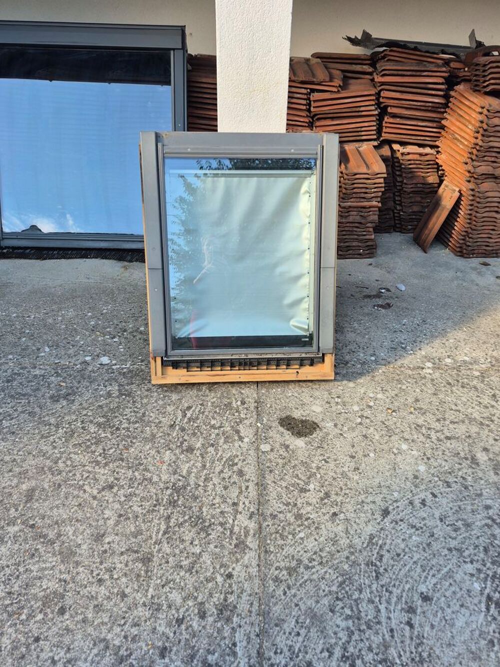 Lot complet toiture. Tuile et velux Bricolage