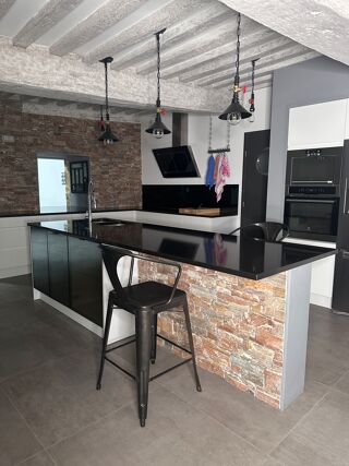  Maison � vendre 7 pi�ces 225 m�