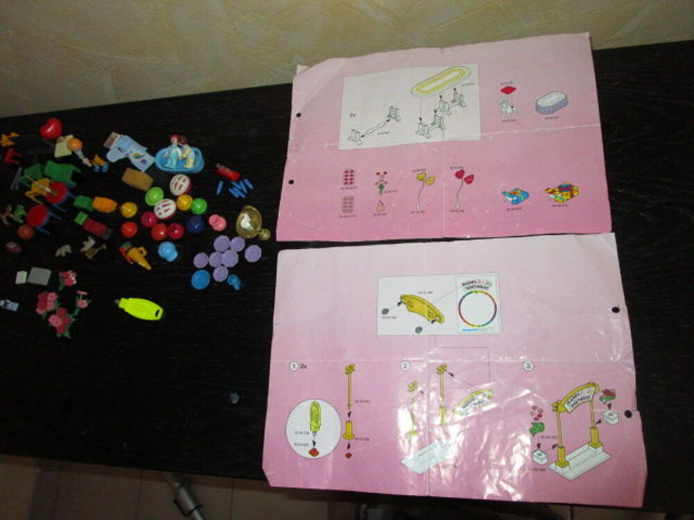 LOT PLAYMOBIL DIVERS ACCESSOIRES Jeux / jouets