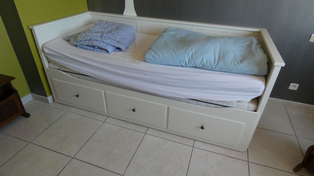 Cause d&eacute;m&eacute;nagement Meubles