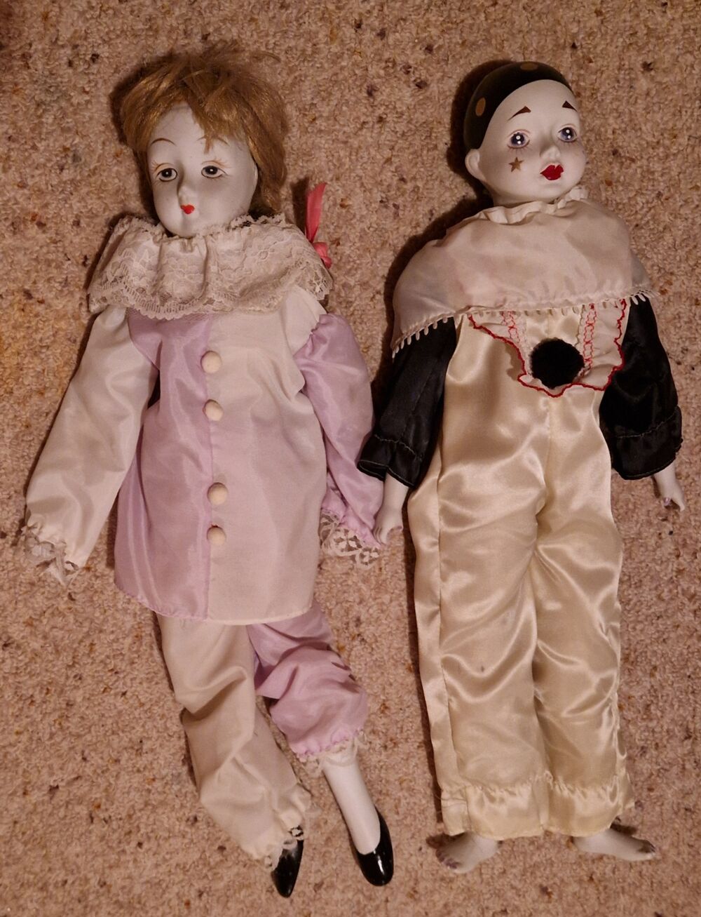 Lot de Deux Poup&eacute;es de Collection Vintage 