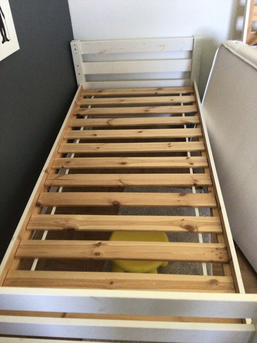 2 lits 90x200 bois blanc Meubles