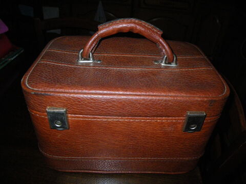 Valise de Toilette Marron de Voyage 8 Savigny-en-V�ron (37)