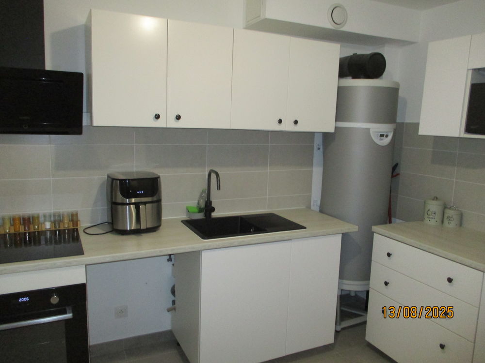 Location Appartement T3 66 m2 expo sud 1076 €/mois cc Six-fours-les-plages
